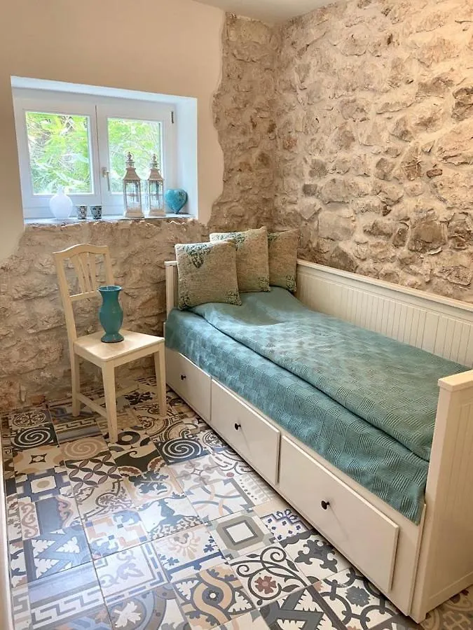 شقة Steinhaus Mit Terrasse روفينج