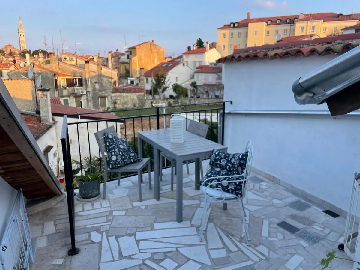 شقة Steinhaus Mit Terrasse روفينج 0*,  كرواتيا