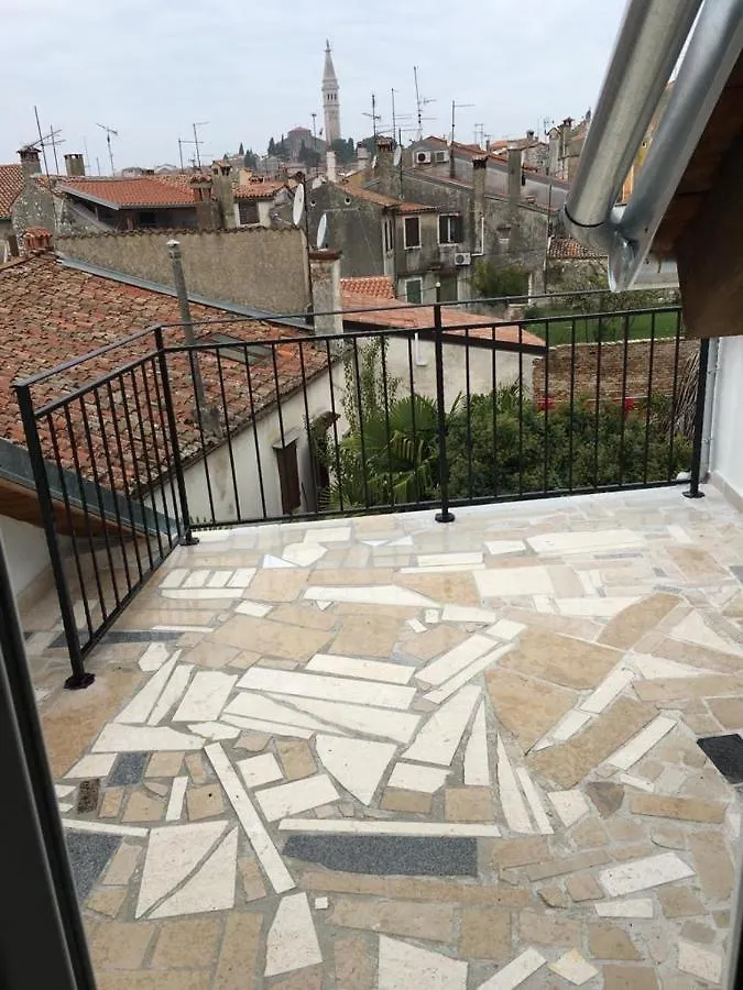 شقة Steinhaus Mit Terrasse روفينج كرواتيا